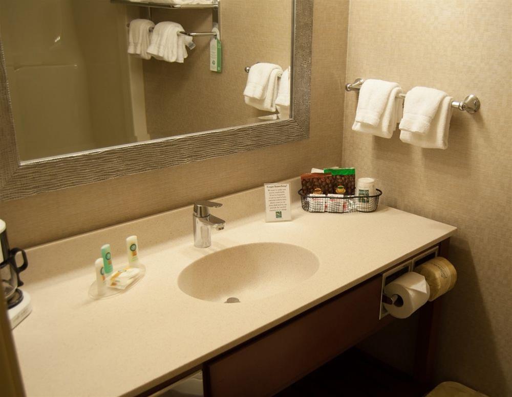 בדפורד Quality Inn מראה חיצוני תמונה