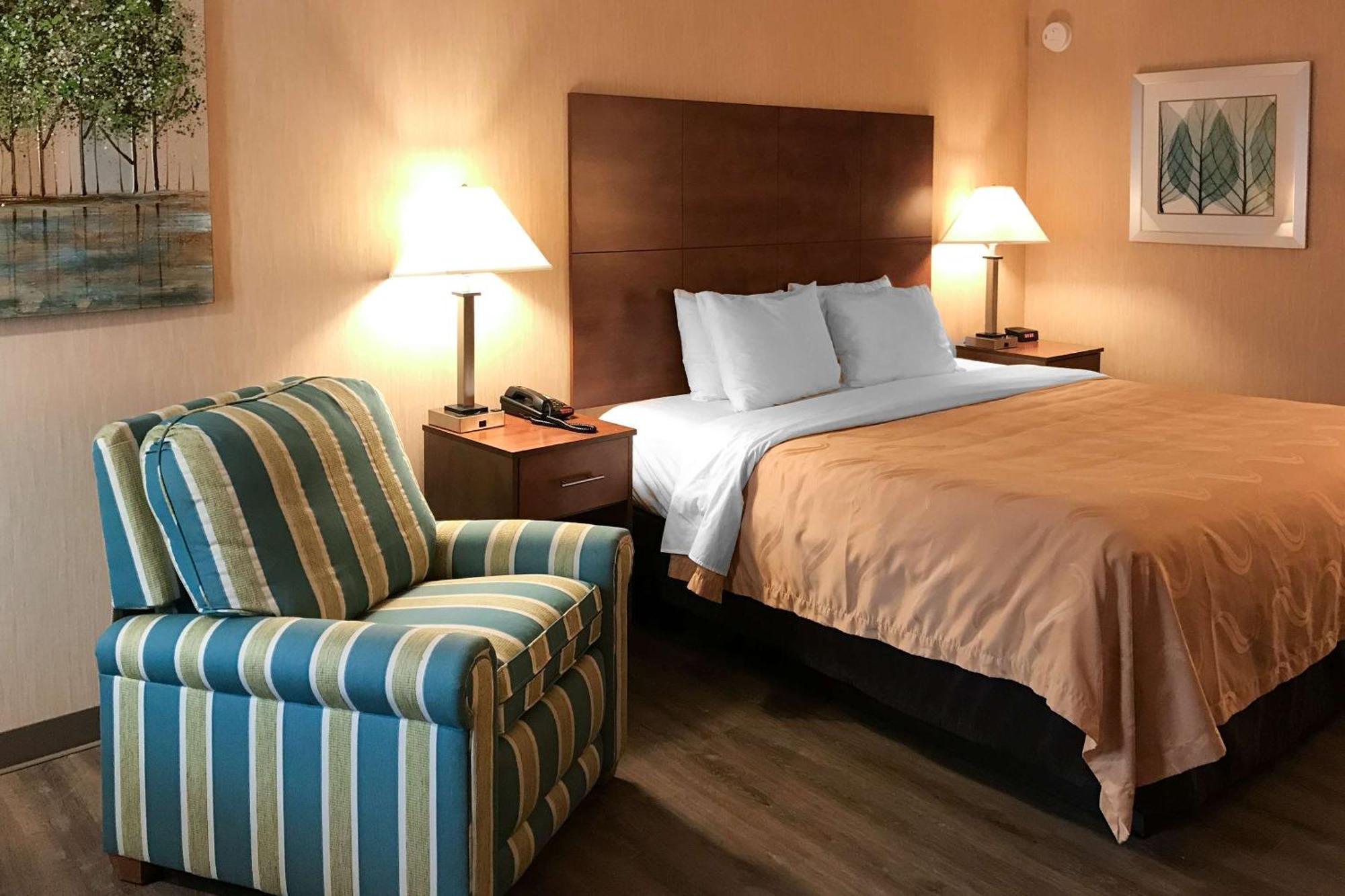 בדפורד Quality Inn מראה חיצוני תמונה