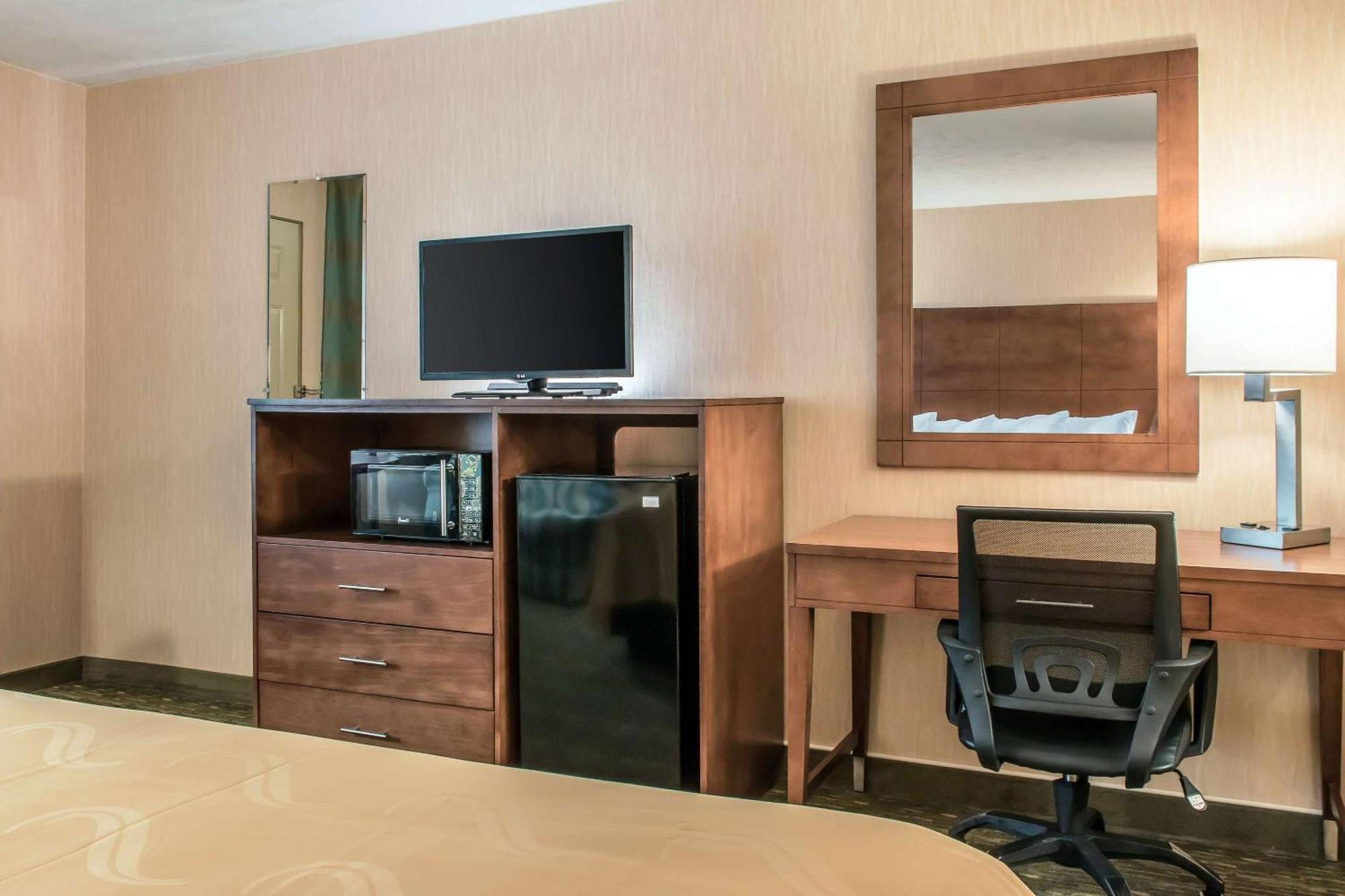 בדפורד Quality Inn מראה חיצוני תמונה